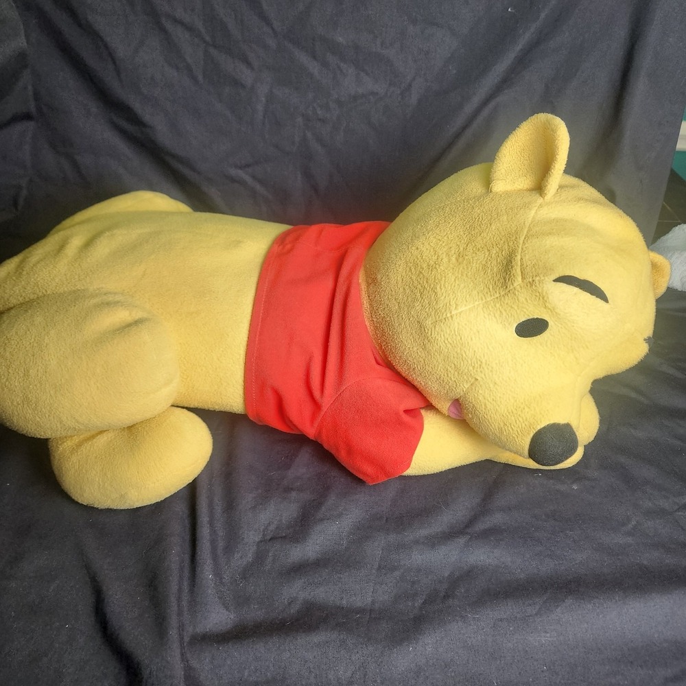 Fisher-Price Mattel 2001 Disney Winnie the Pooh Lounging Laying Down Plush 23"